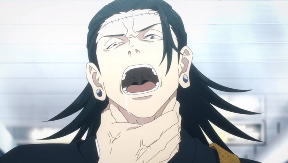 Tangan kanan Geto mencekik tubuh yang menjadi inang Kenjaku (dok. MAPPA/ Jujutsu Kaisen Season 2)