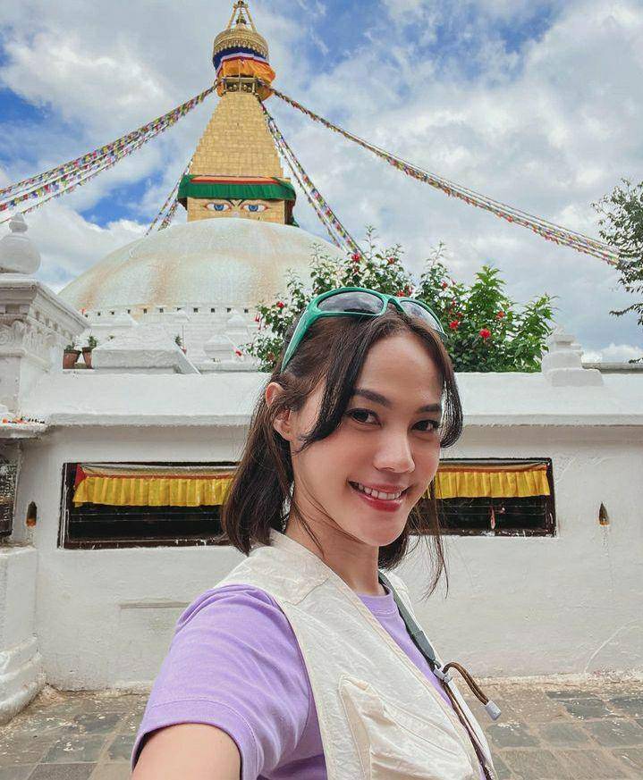 potret liburan Della Dartyan di Nepal, keliling Kathmandu (instagram.com/delladartyan)