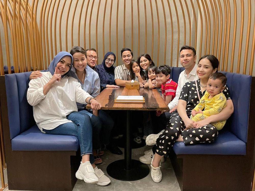7 Potret Perayaan Ultah Barry Tamin, Dapat Kejutan dari Caca Tengker!