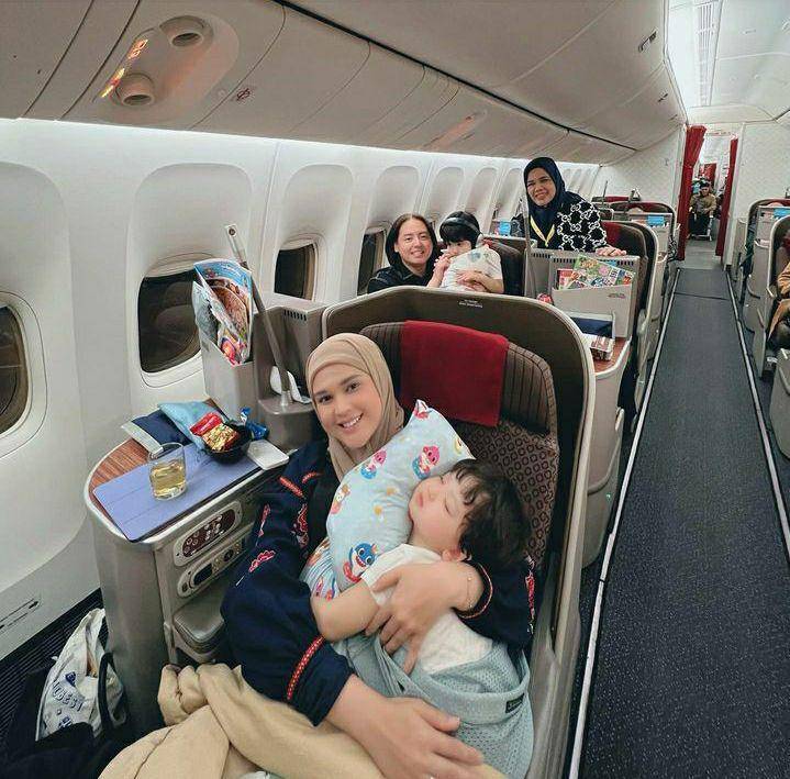 potret umrah Roger Danuarta (instagram.com/rogerojey)
