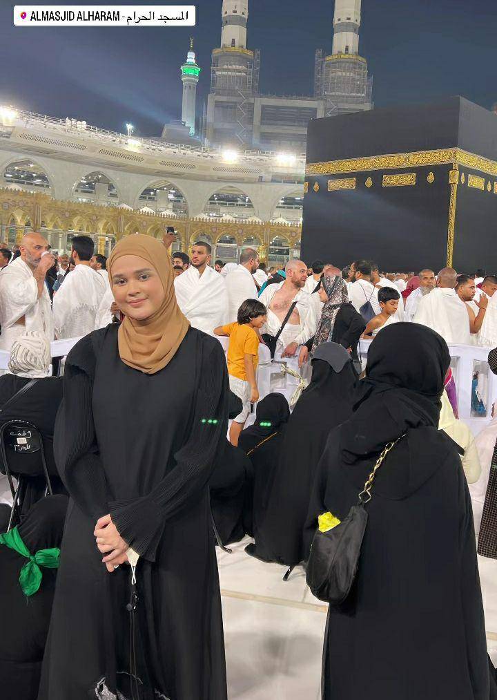 potret umrah Roger Danuarta bareng istri (instagram.com/cutratumeyriska)