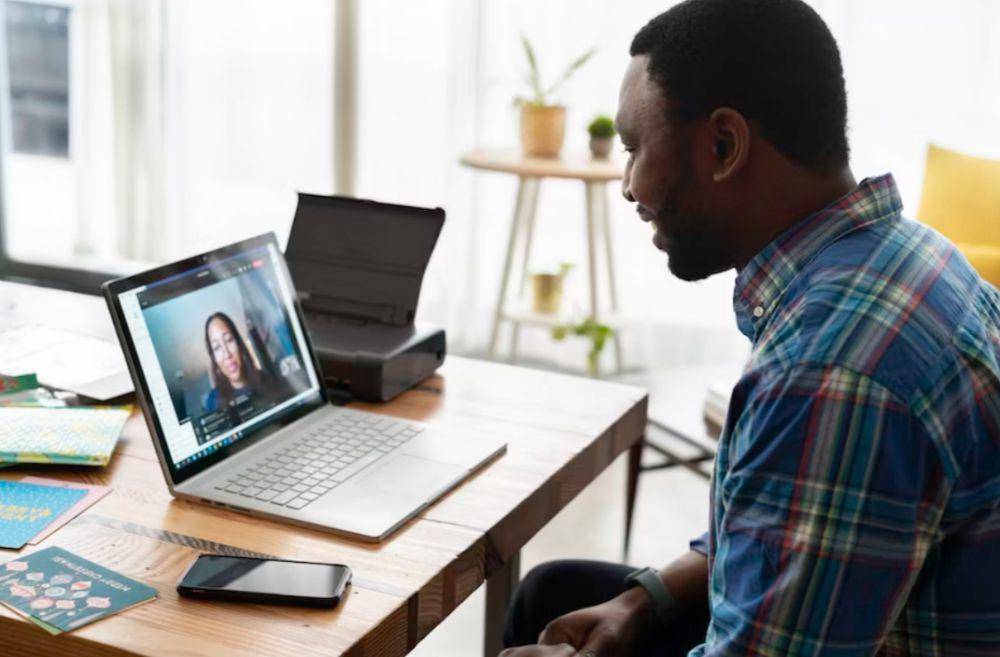 ilustrasi pria yang percaya diri (unsplash.com/LinkedIn Sales Solutions)