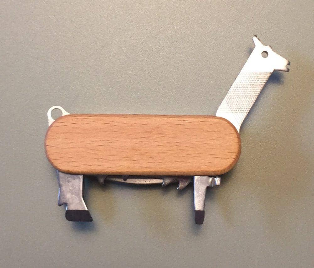 9 Potret Pisau dengan Bentuk Unik, Ada yang Mirip Alpaka!