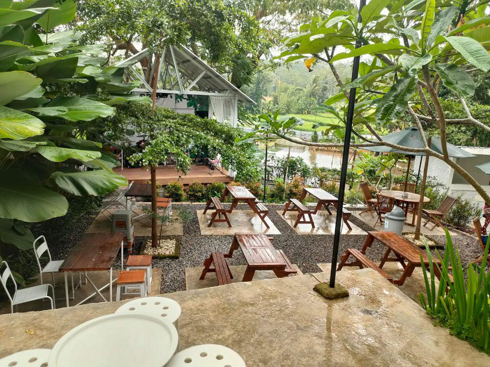 5 Tempat Makan di Semarang Dengan View Air yang Menyejukkan