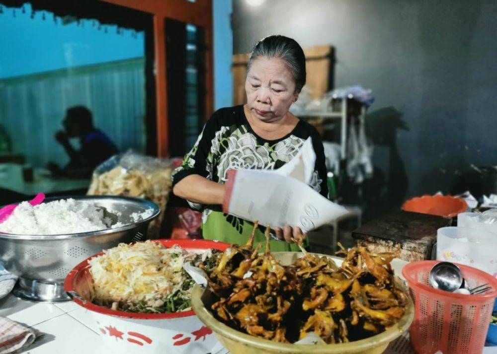 Warung Nasi Pecel & Tumpang Mbah Gupoh (Instagram.com/wisatakabupatenkediri)