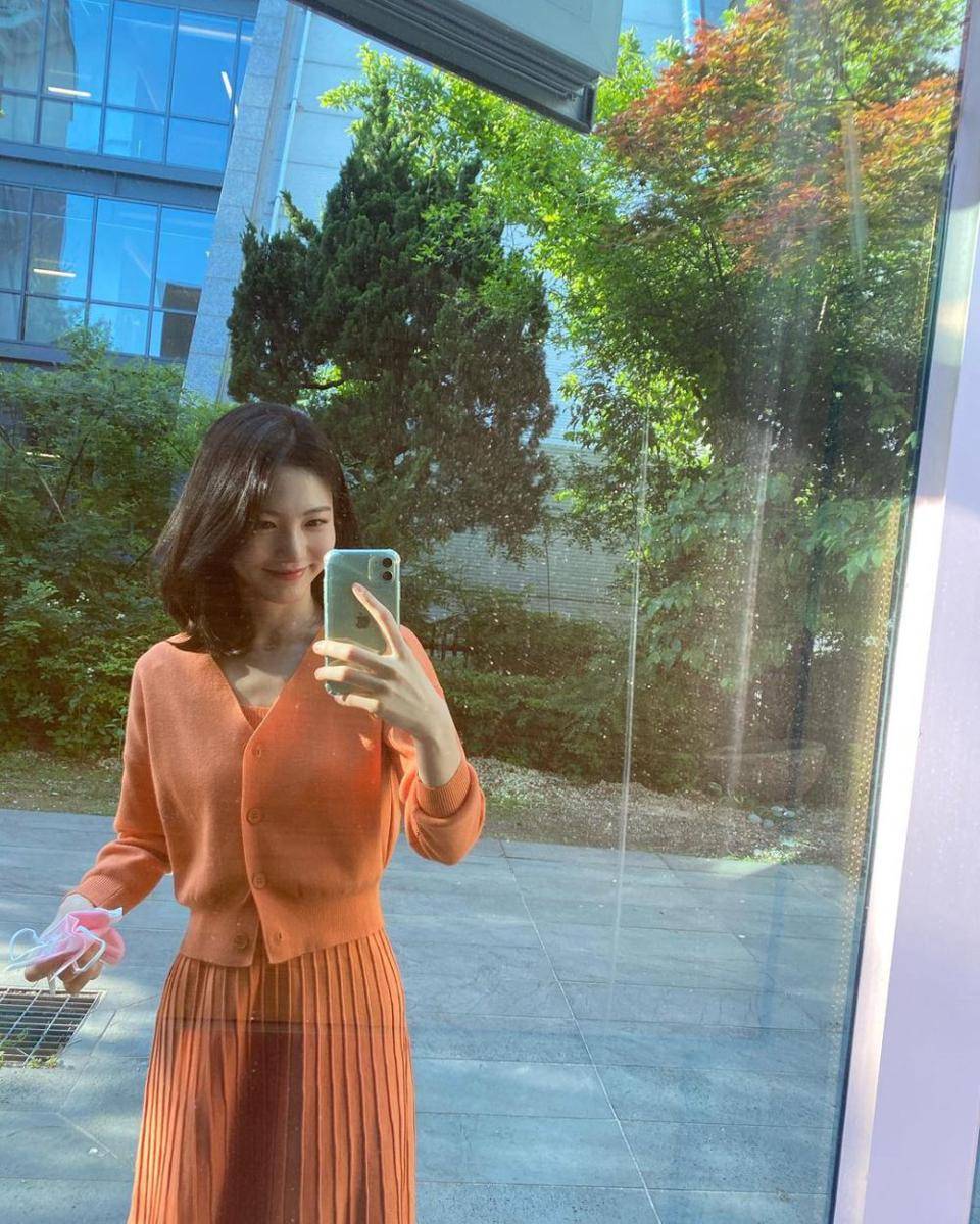 Shin Ye Eun (instagram.com/__shinyeeun)