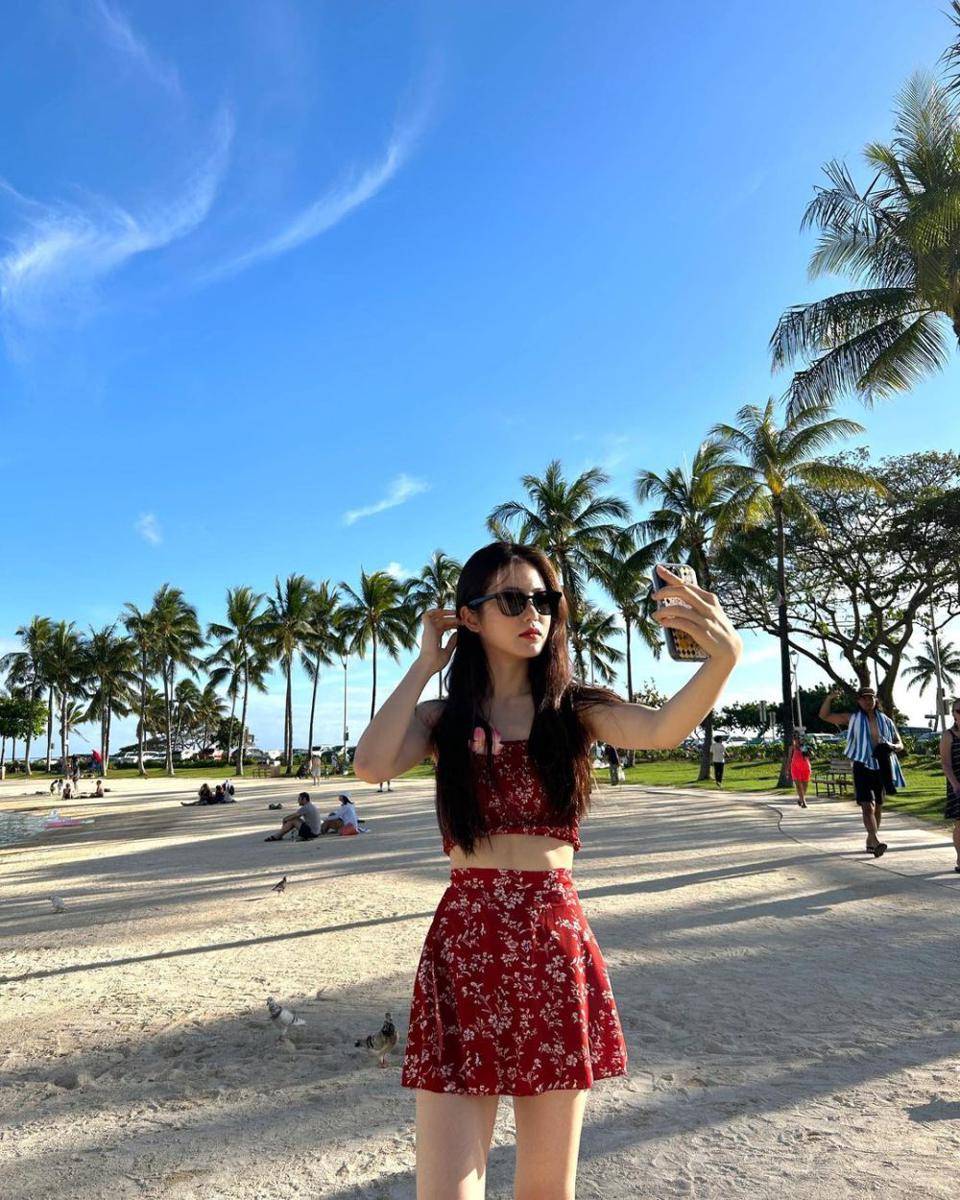Shin Ye Eun (instagram.com/__shinyeeun)