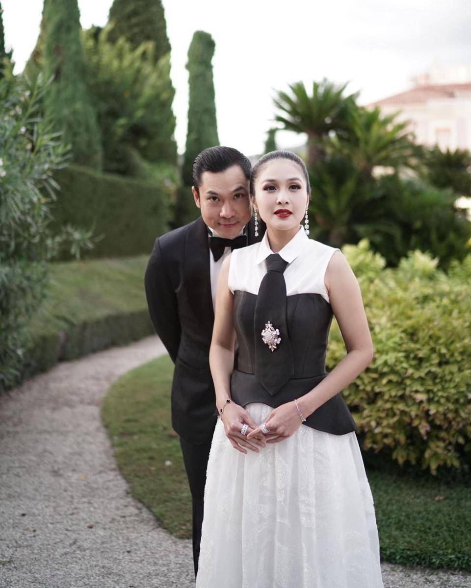 Sandra dewi dan suami kondangan di Prancis (Instagram.com/sandradewi88)