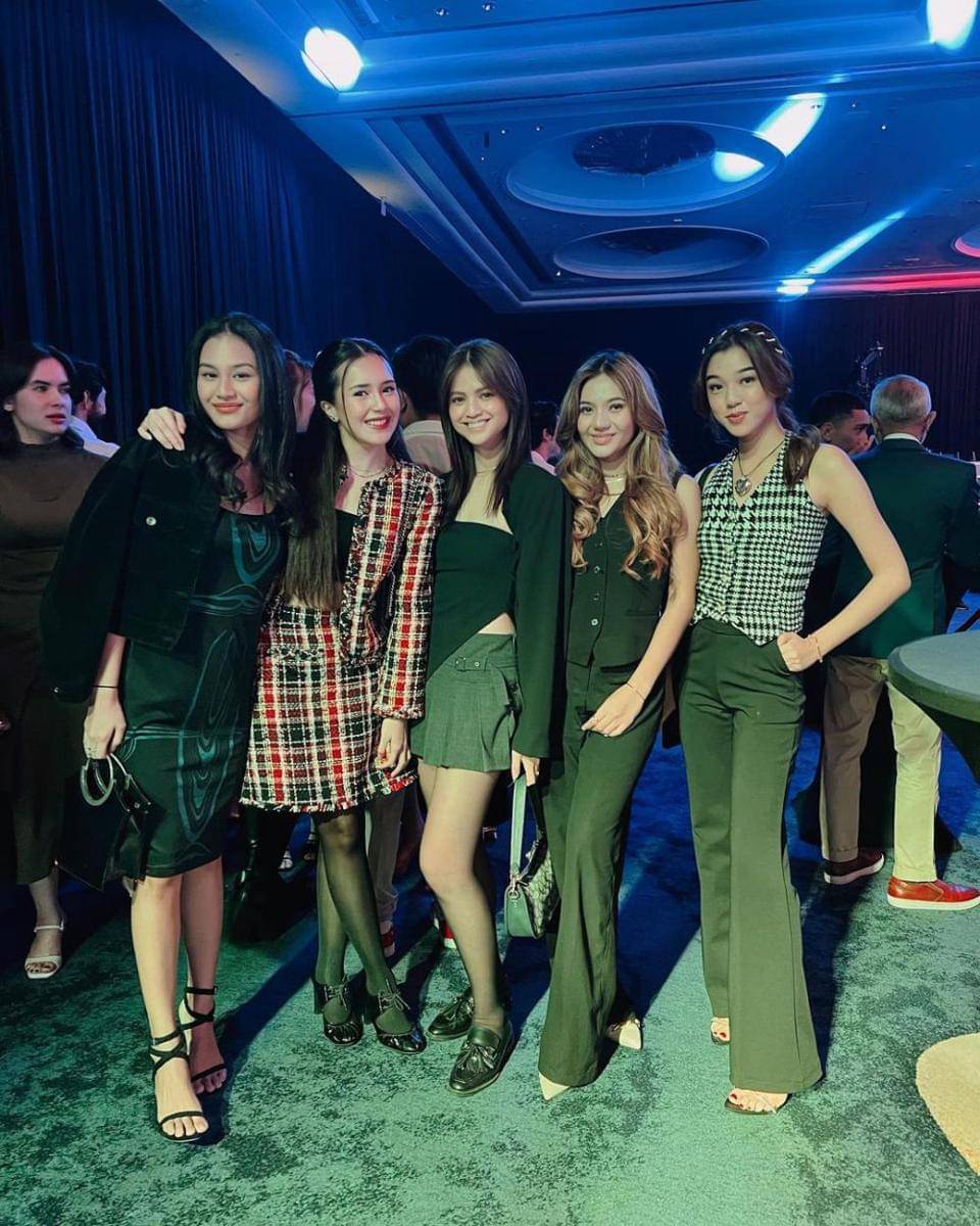 potret Beby Tsabina dan para artis (instagram.com/bebytsabina)