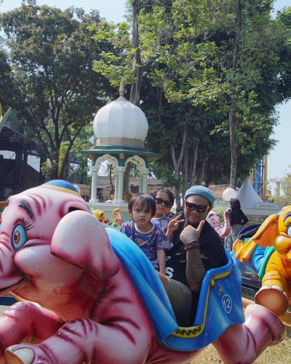 potret Virgoun dan buah hati (instagram.com/virgoun_)