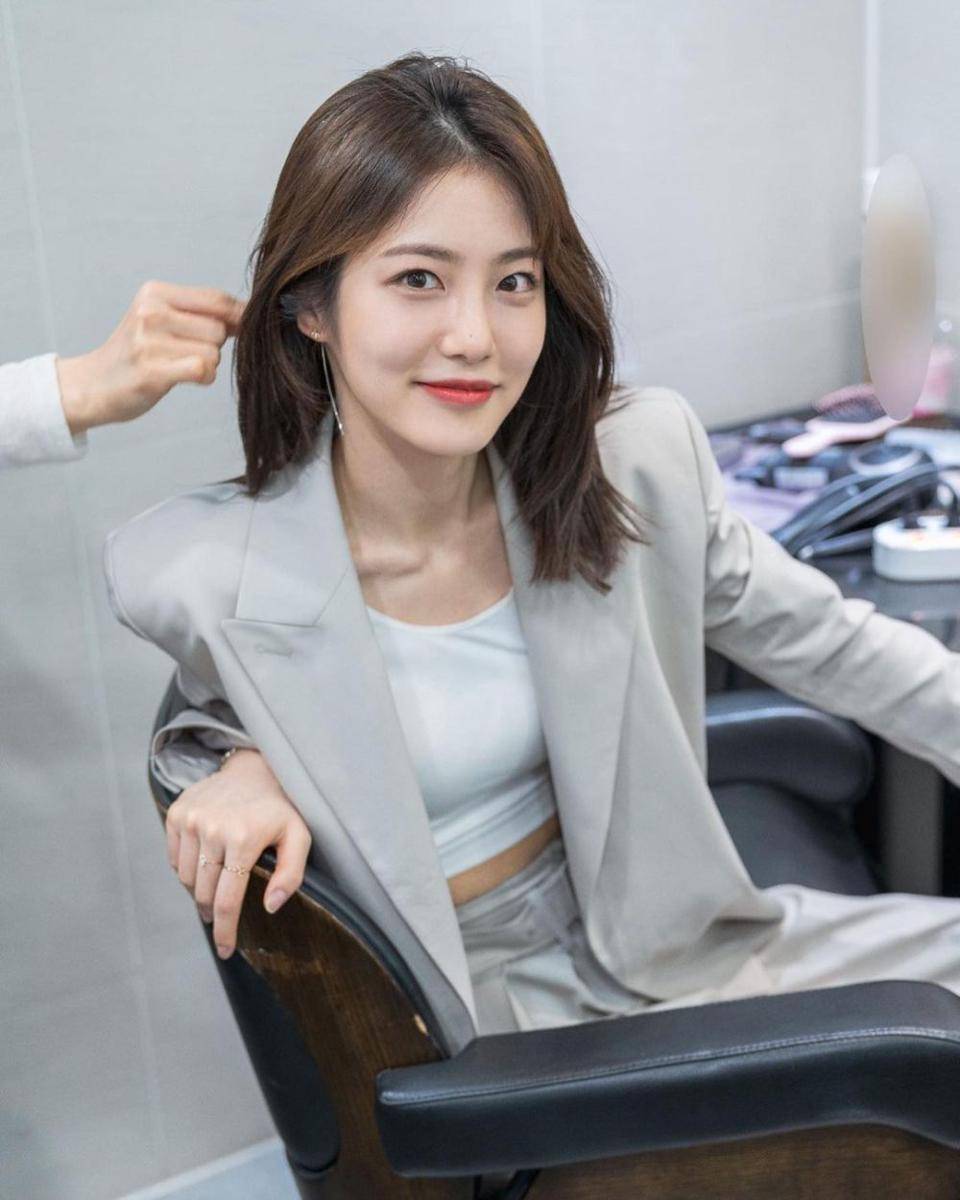 Shin Ye Eun (instagram.com/__shinyeeun)
