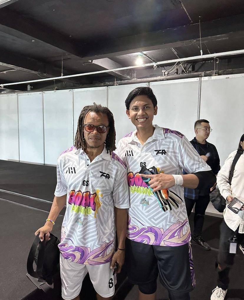 potret artis foto bareng Edgar Davids (Instagram.com/ibnuwardhani
