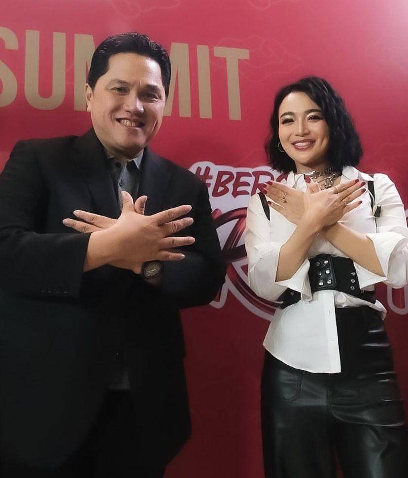 lirik lagu Bersama Garuda - Wika Salim (Instagram.com/wikasalim)