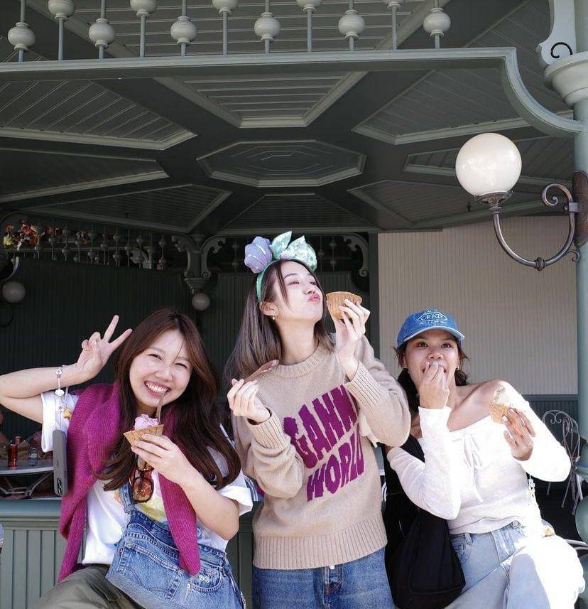 Thanaerng Kanyawee (instagram.com/thanaerngnin)