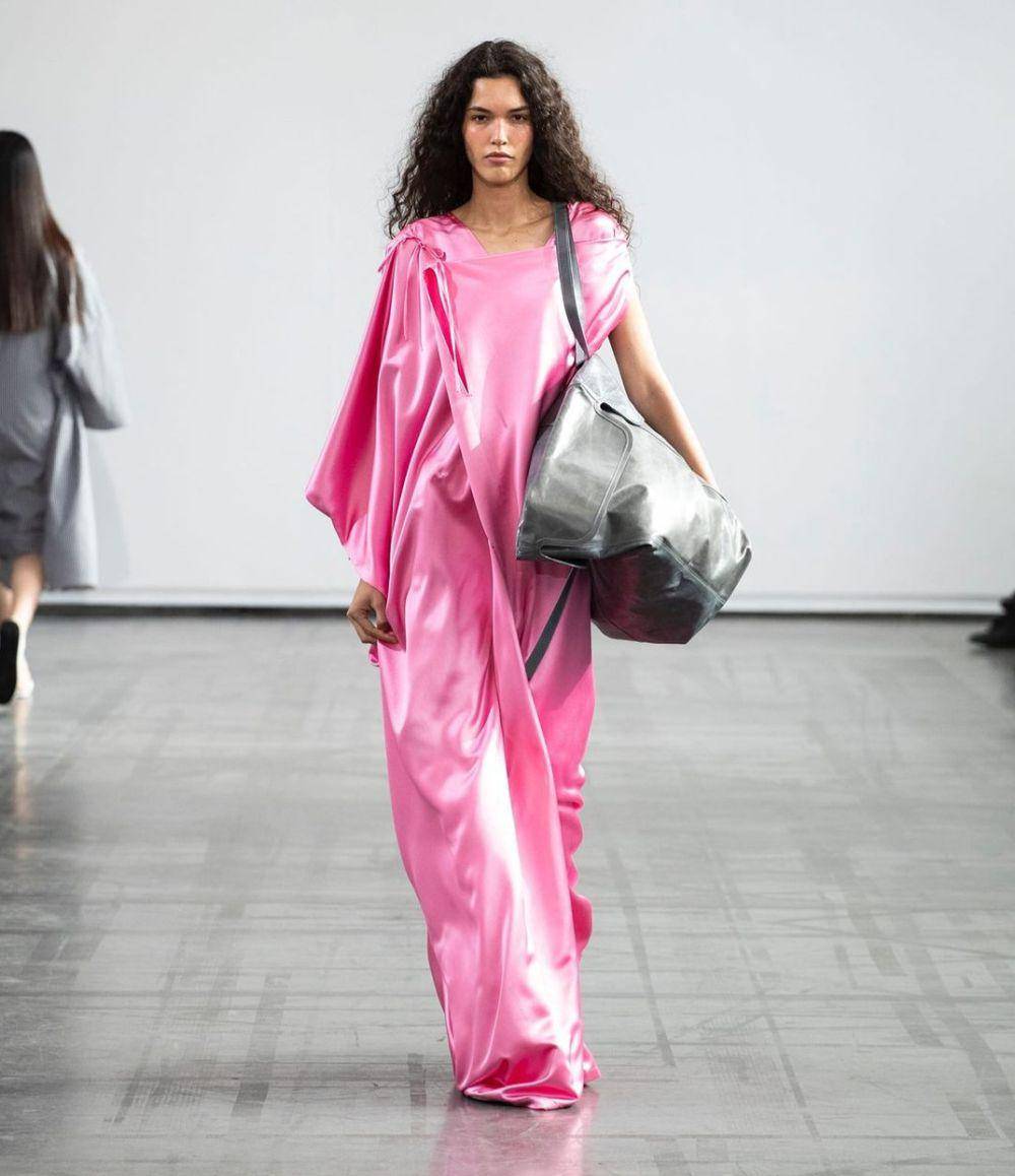 Koleksi Marie Adam-Leenaerdt di Paris Fashion Week 2023 (instagram.com/marlastar)