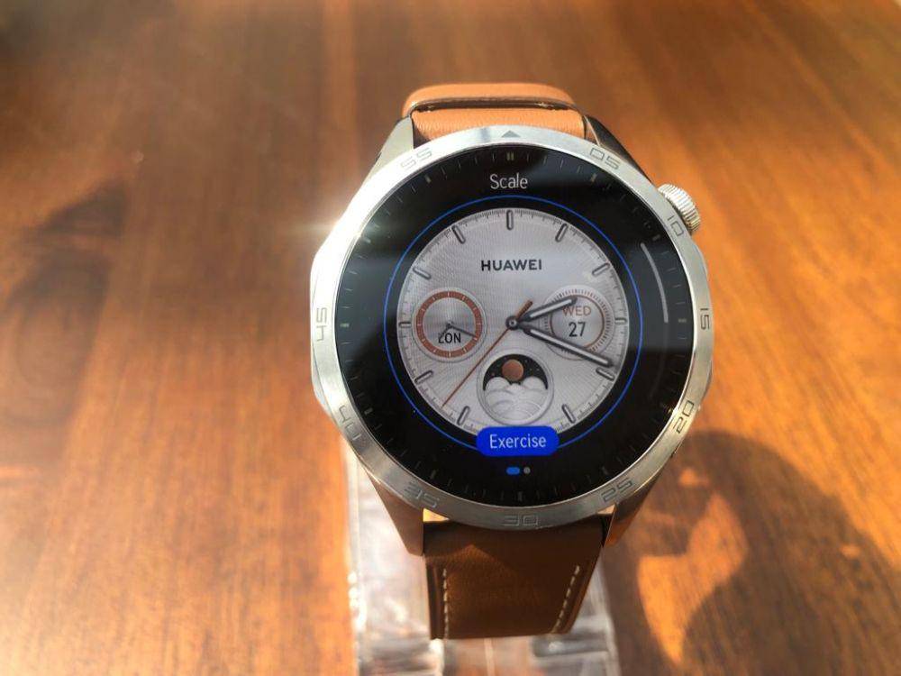 ilustrasi HUAWEI WATCH GT 4 (IDN Times/Rifki Wuda Sudirman)