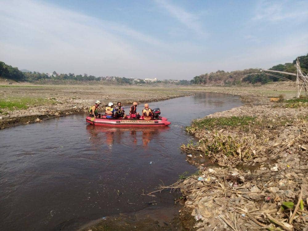 Diduga Tenggelam di Sungai Citarum, Bocah 4 Tahun di KBB Hilang