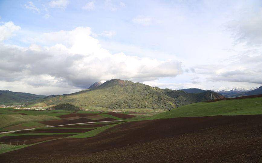 Zhuo'er Mountain (facebook.com/People's Daily)