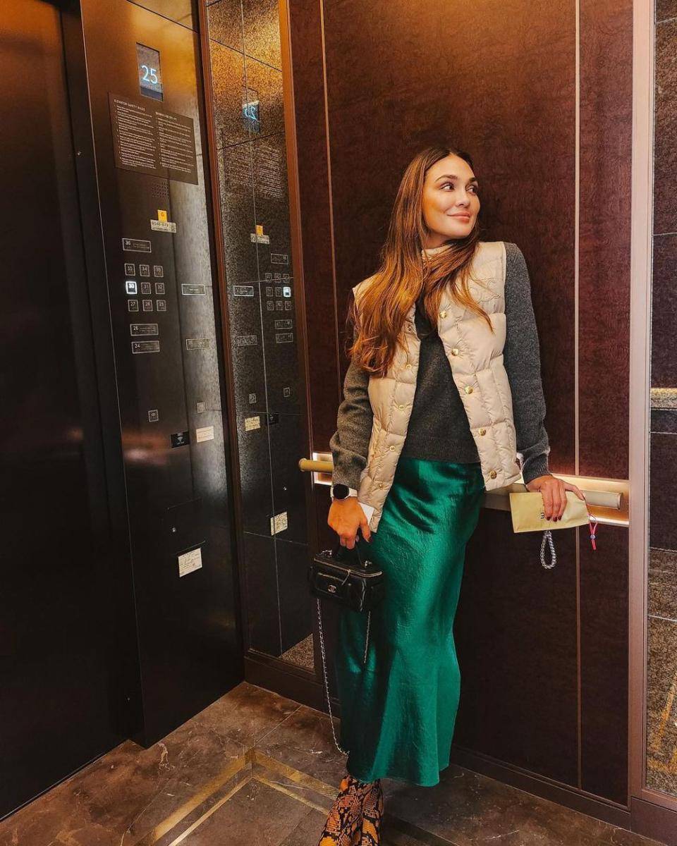 Luna Maya (instagram.com/lunamaya)