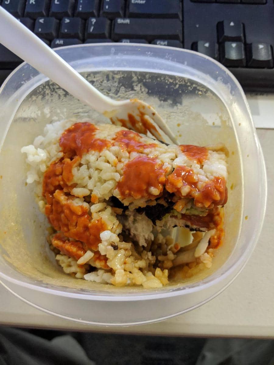 momen ngeselin karena sushi (reddit.com/user/VoteMeDFL)