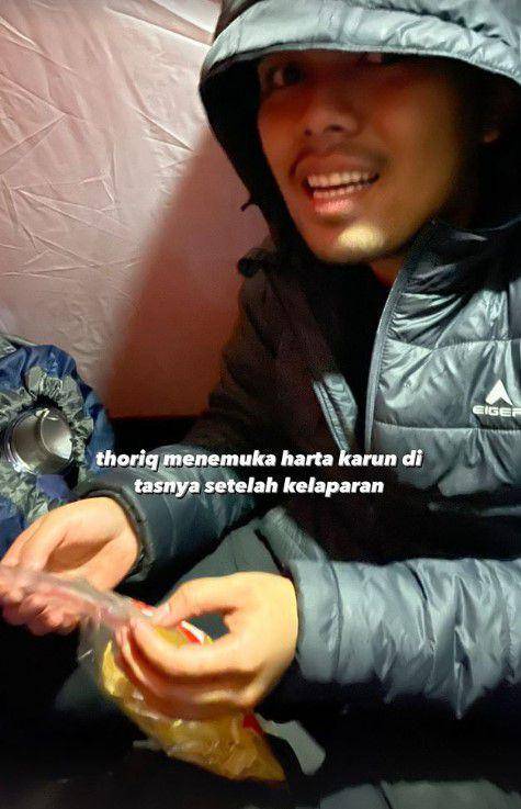Thariq mendaki gunung (Instagram.com/thariqhalilintar)