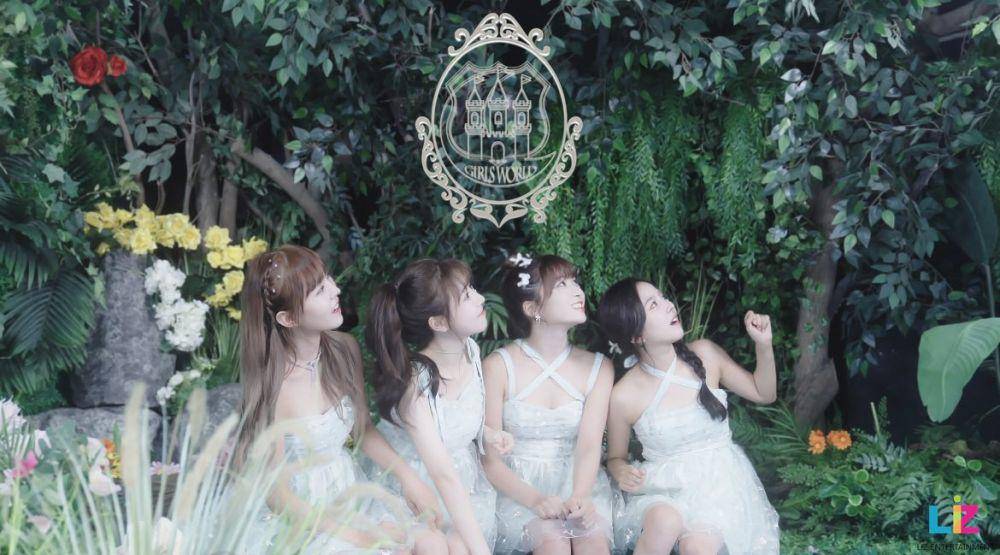 potret Girls' World untuk mini album kedua (twitter.com/girlsworld1004)
