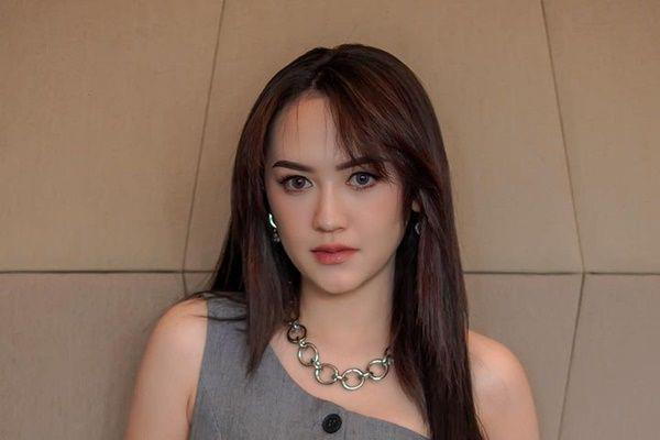 Kronologi Happy Asmara Kesurupan Pas Manggung, Sampai Dirukiyah