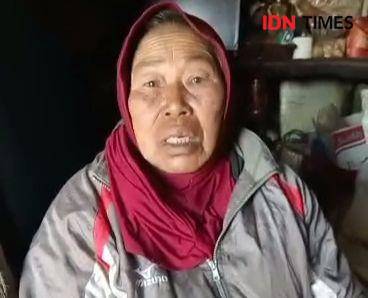 Mbok Yem selamat sehat dan tak ingin dievakuasi turun. IDN Times/Istimewa