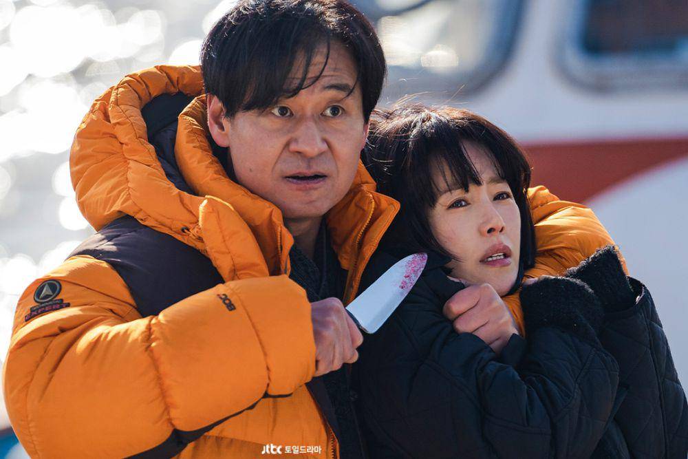 still cuts drama Behind Your Touch (instagram.com/jtbcdrama)