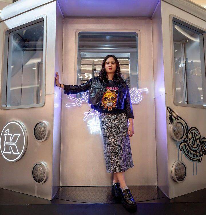Gaya casual Tissa (Instagram.com/tissabiani)