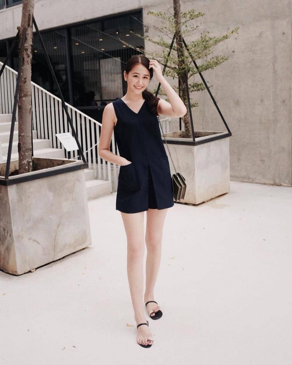 ide sleeveless outfit ala Neen Suwanamas (instagram.com/neenneeen)