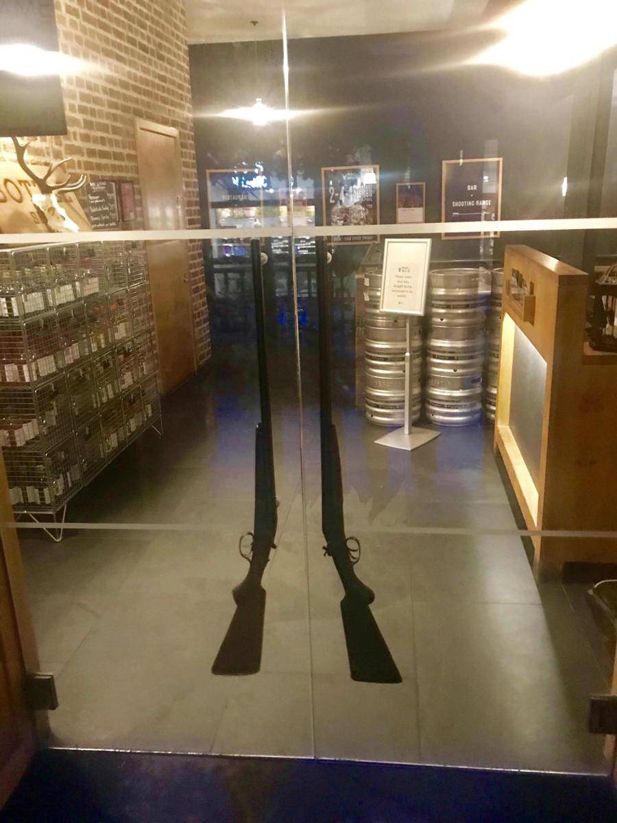 potret momen unik di restoran steak (reddit.com/user/WholemealBean)