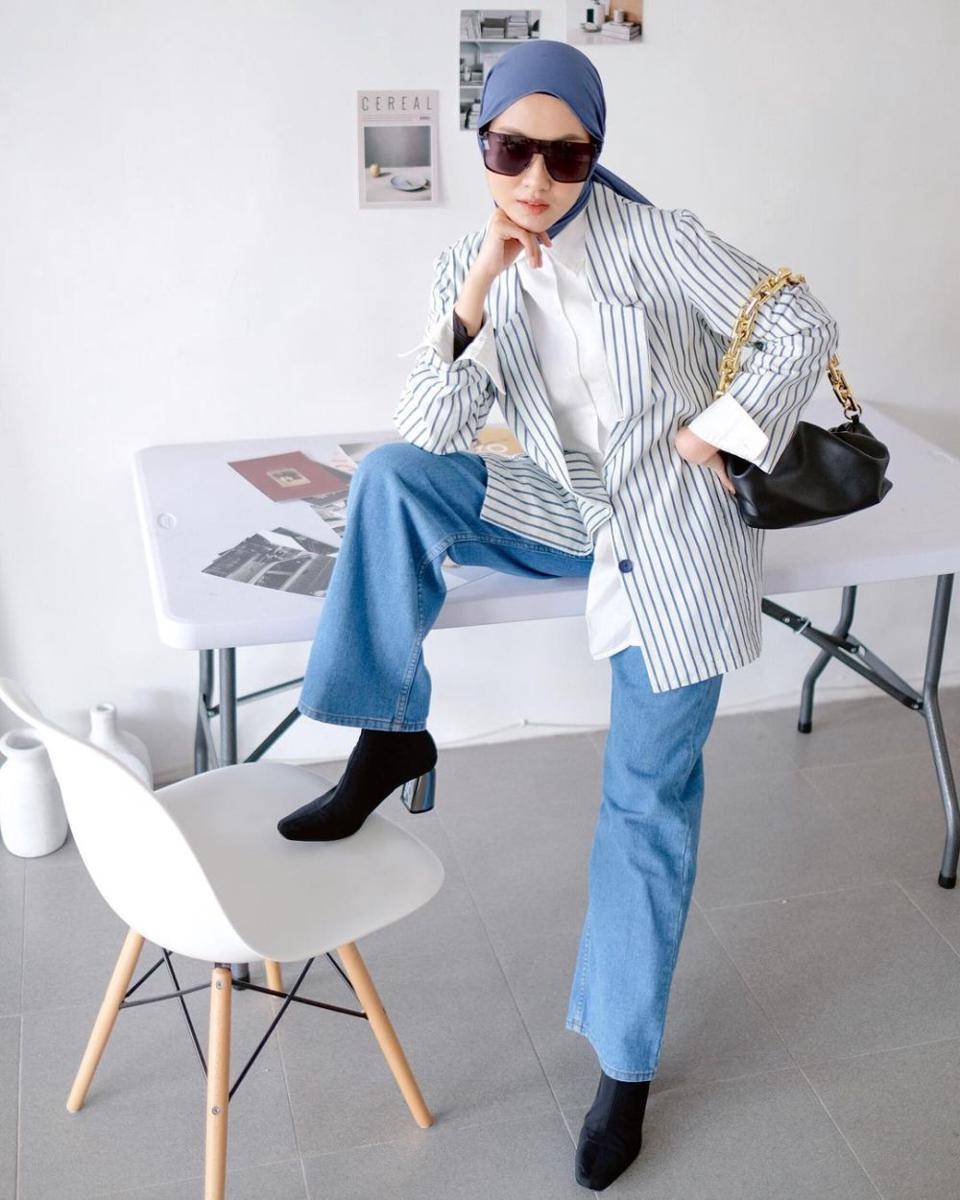 outfit ke kantor warna cerah ala Inas Rana (instagram.com/inasrana)