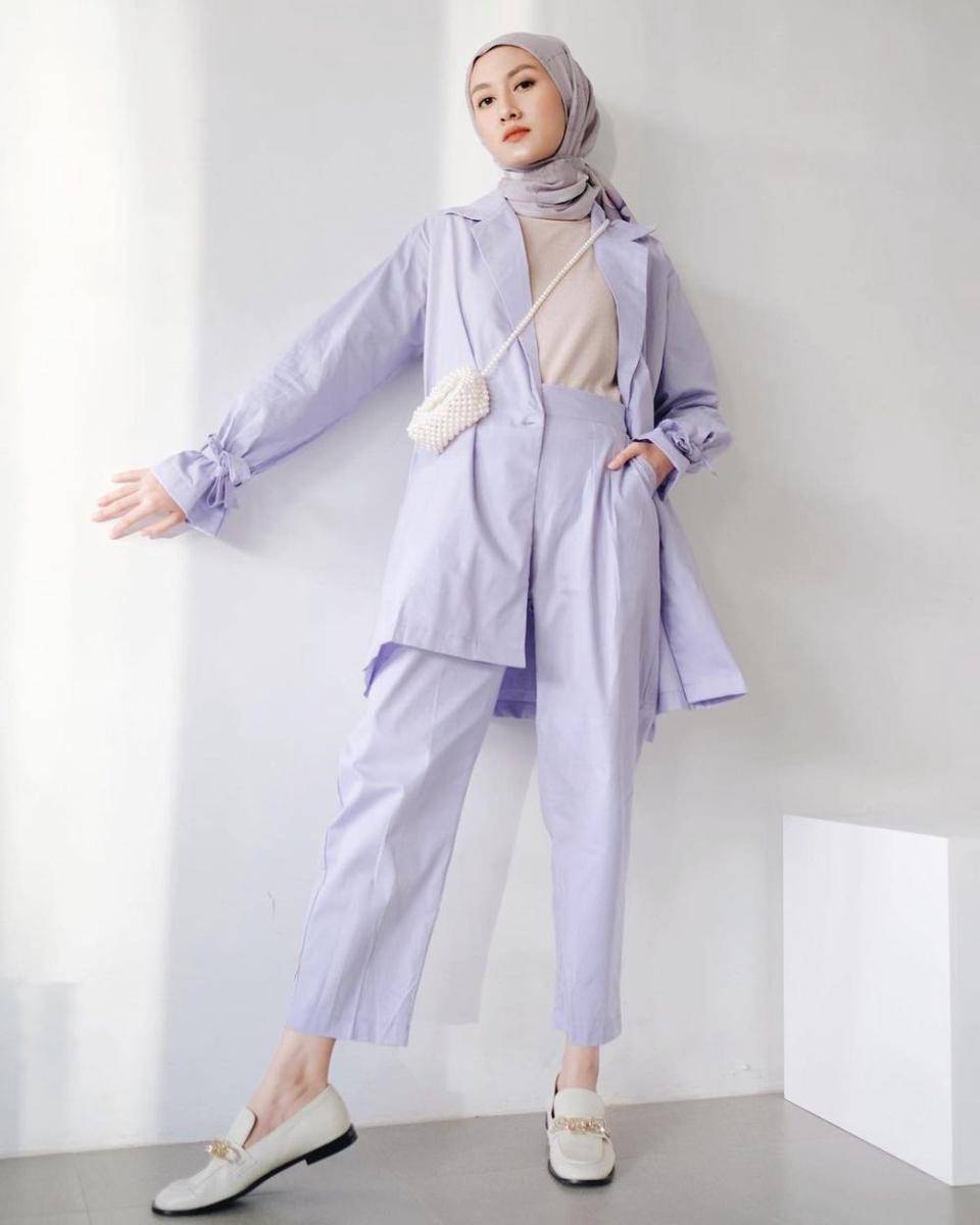 outfit ke kantor warna cerah ala Inas Rana (instagram.com/inasrana)