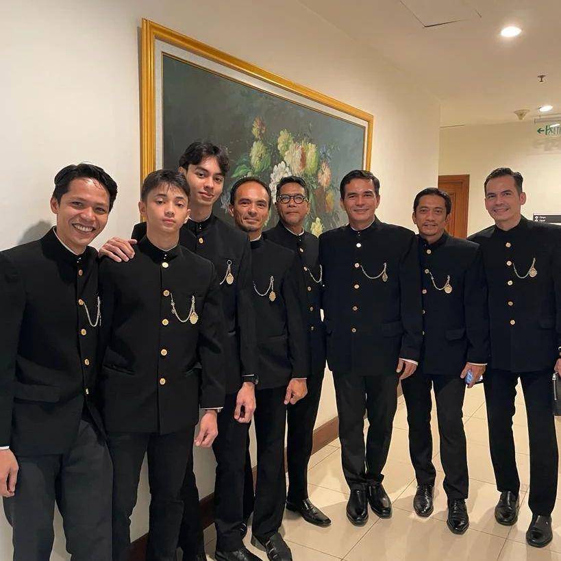 Syach bersaudara di pernikahan keponakan (Instagram.com/aryandasasha)