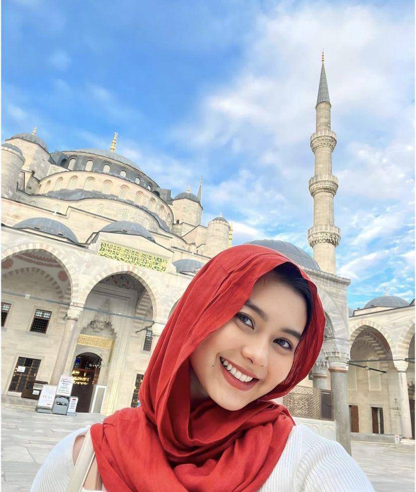 potret Cesen babymoon ke Turki (Instagram.com/ceseniy)