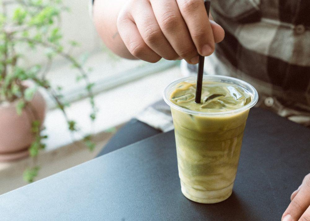 Resep Oat Milk Matcha Latte Rumahan, Simpel Tanpa Perlu ke Kafe