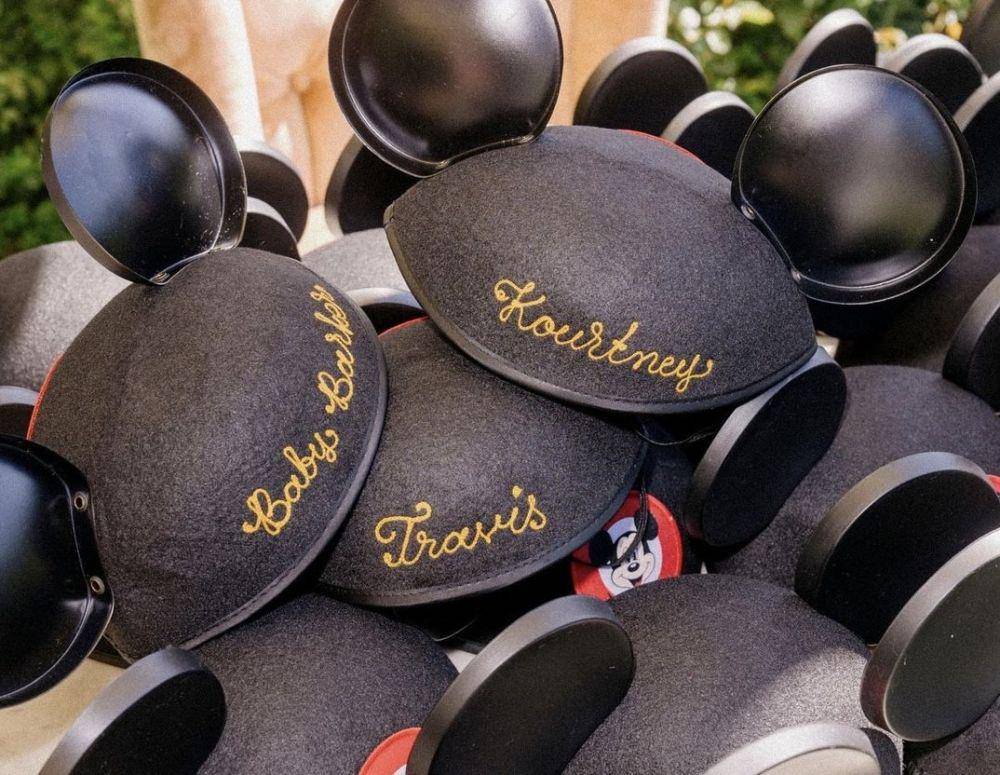 Baby Shower Kourney Kardashian bertema Disney (instagram.com/kourtneykardash)