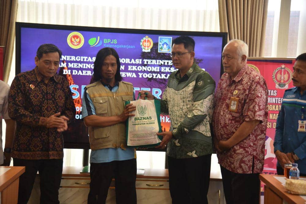 Eks Napiter di Sleman Dapat Bantuan Peralatan Usaha Bekam