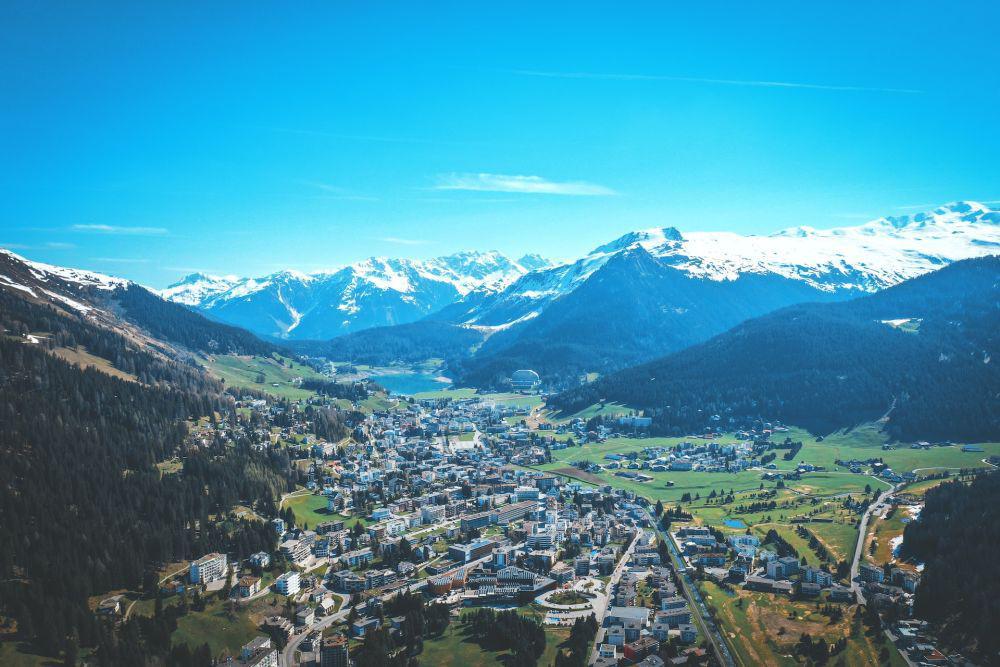 Mengenal Kota Davos di Swiss yang Disebut dalam Petualangan Sherina 2