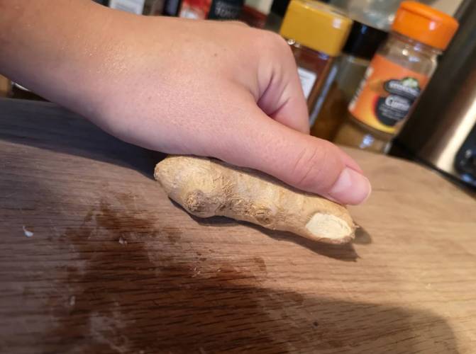 potret tanaman hasil panen mirip jari manusia (reddit.com/Craigyboy125)