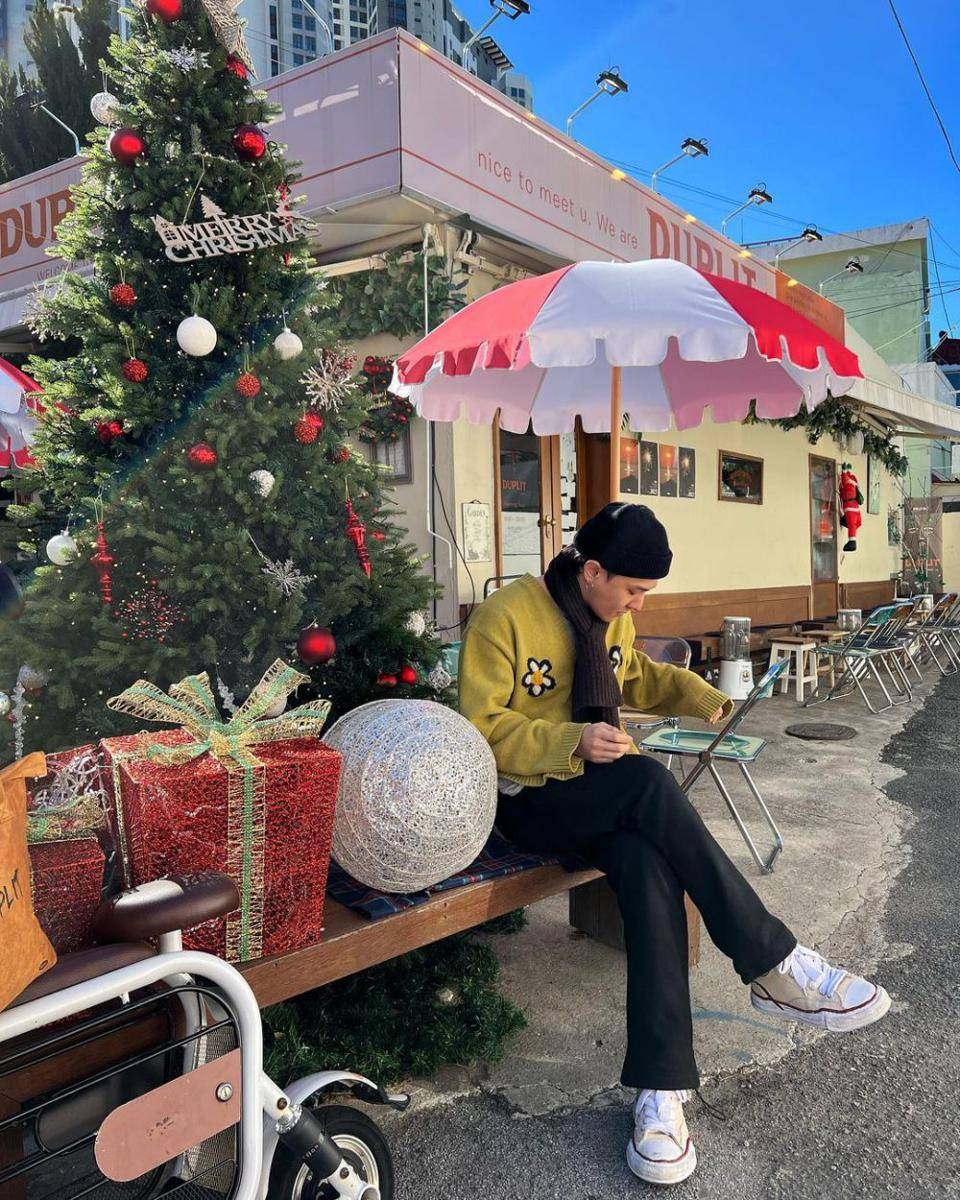 potret Donghyuk iKON (instagram.com/_dong_ii)