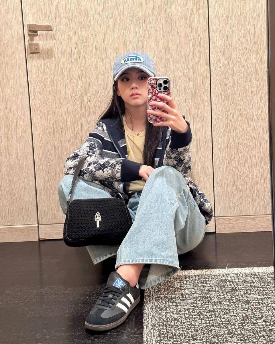 potret Jisoo (instagram.com/sooyaaa__)