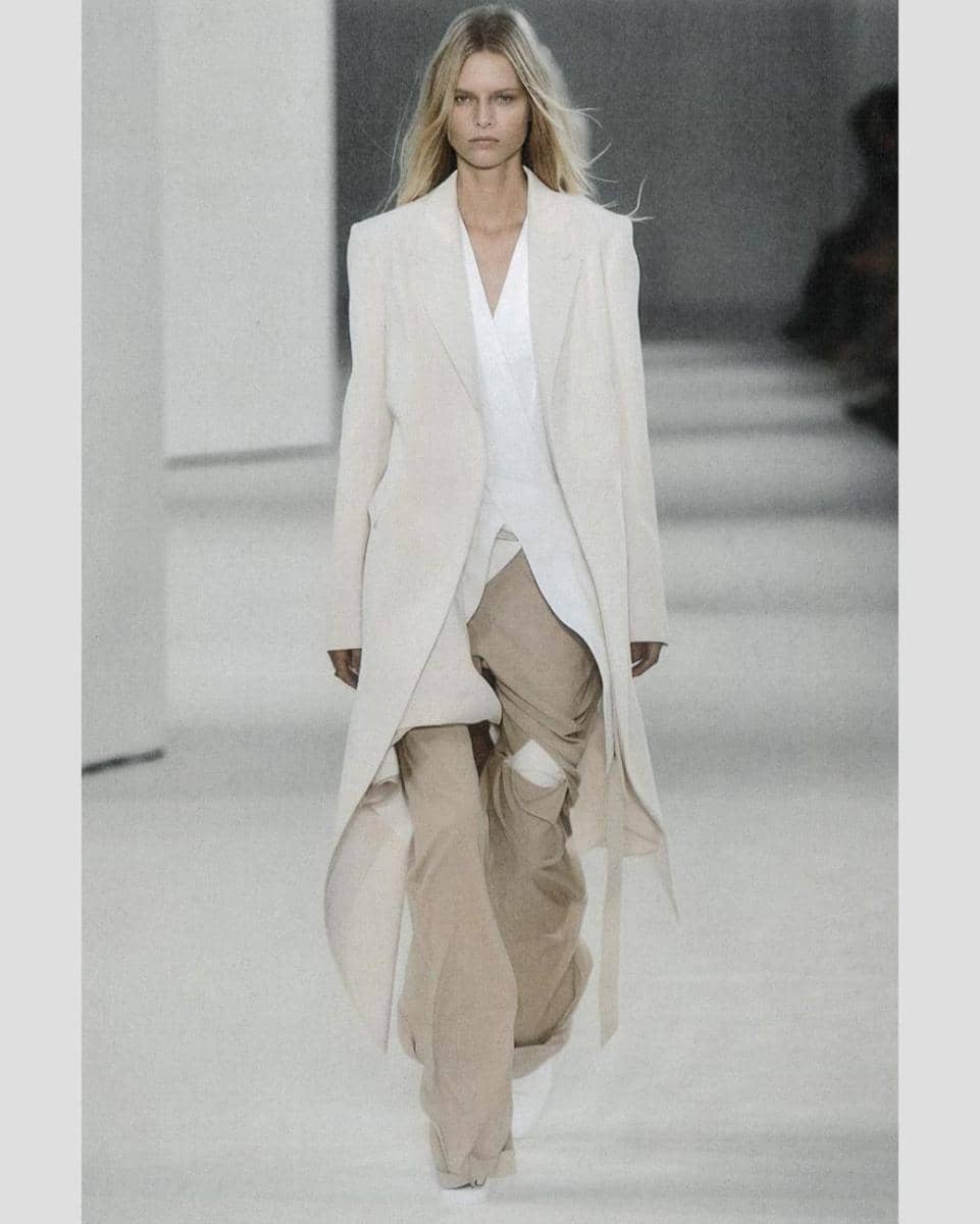 Koleksi Heliot Emil di Paris Fashion Week (instagram.com/heliot_emil)