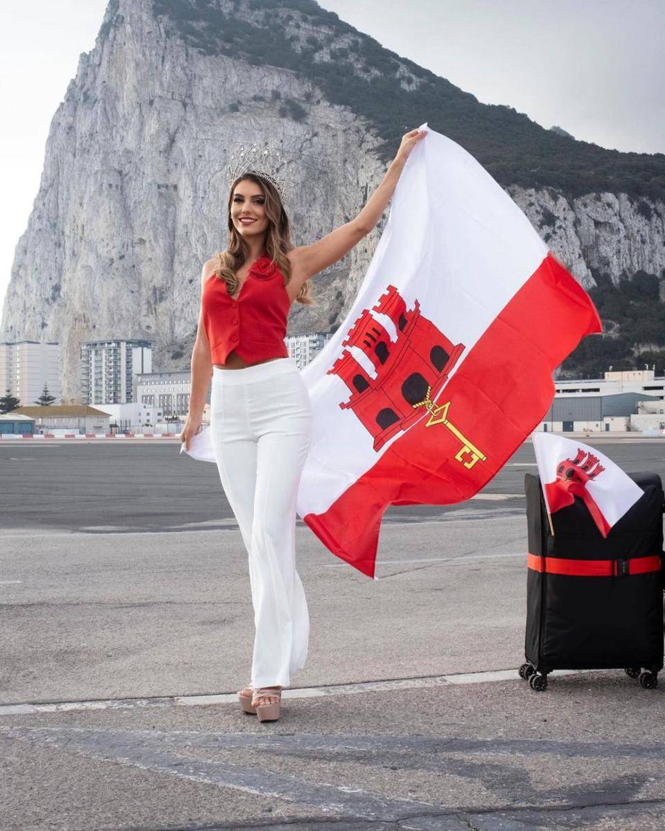 Potret Finalis Miss Grand International 2023 Berangkat ke Vietnam (Instagram.com/j.ay.lynn)