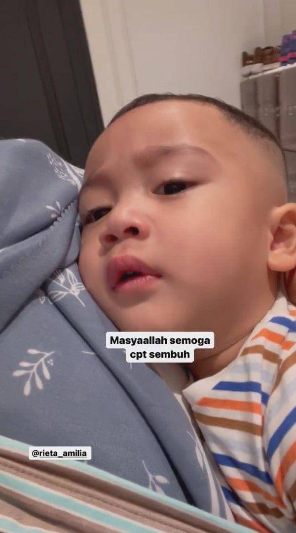 Rayyanza dirawat di rumah sakit (instagram.com/riniperdiyanti)