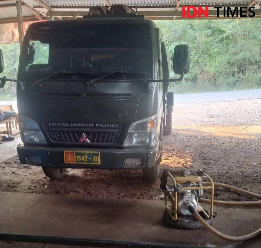 Mobil tangki Kodam XII Tanjungpura ditemukan membawa solar ke Melawi. (IDN Times/Istimewa).