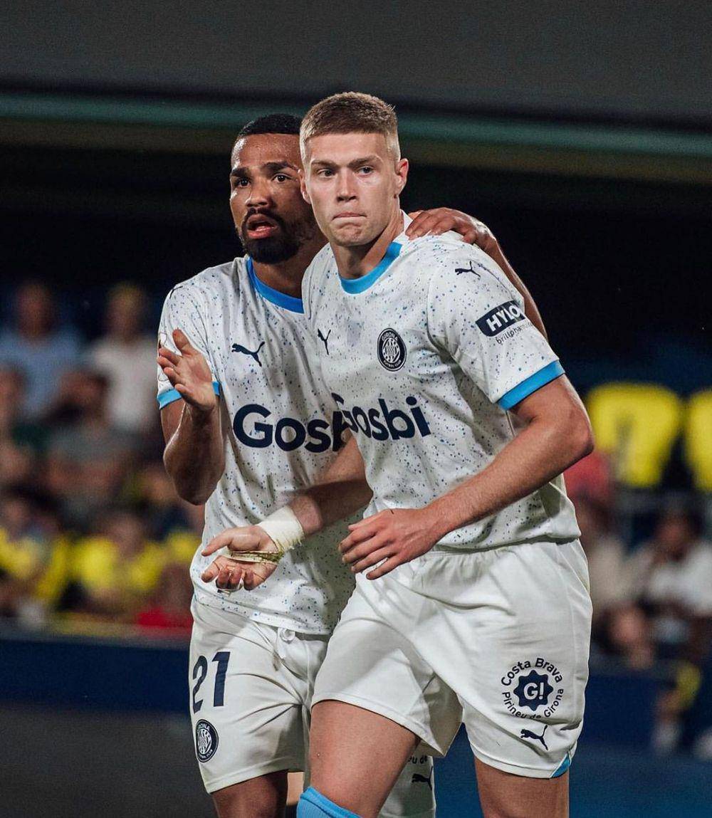 Yangel Herrera (kiri) dan Artem Dovbyk (kanan) saat berseragam Girona. (instagram.com/tema_dovbyk)