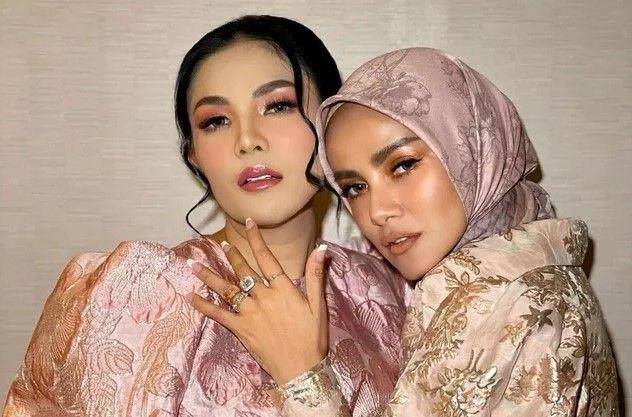 potret persahabatan Olla-Nindy (instagram.com/ollaramlan)