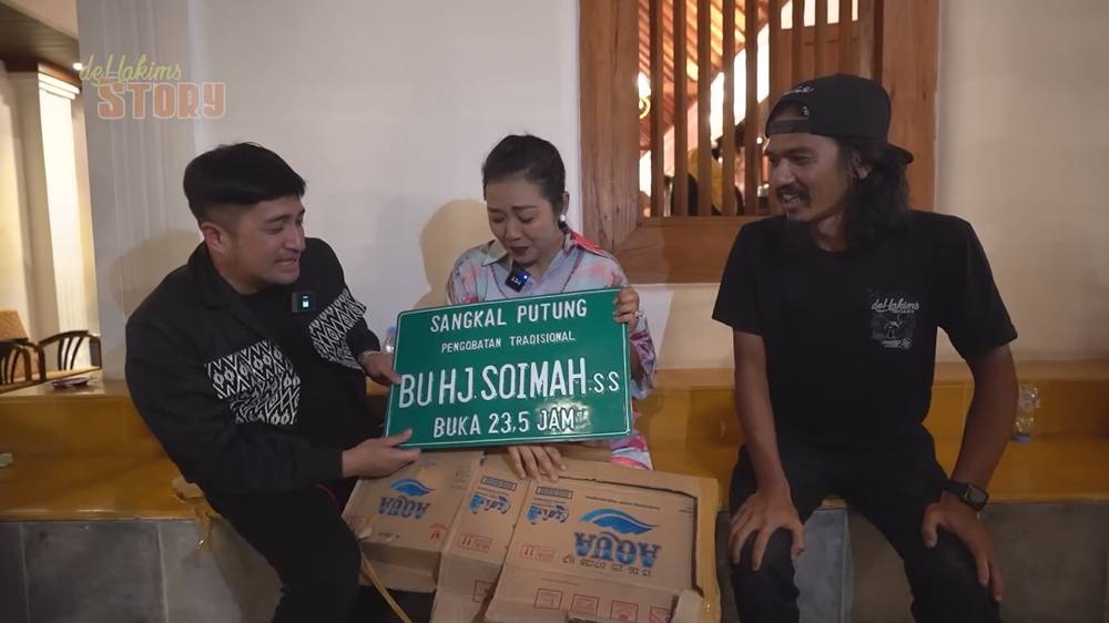 kado ulang tahun Soimah (YouTube.com/ deHakims Story)